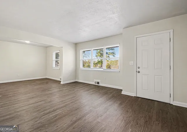 Photo 2 of Single family home for sale at 1660 Valencia Rd, Decatur, GA 30032 | MLS# 10689168 | Listing updated on 2026-09-08