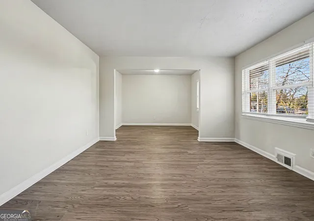 Photo 4 of Single family home for sale at 1660 Valencia Rd, Decatur, GA 30032 | MLS# 10689168 | Listing updated on 2026-09-08