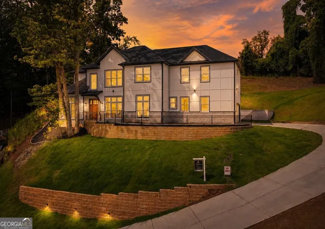 Photo 1 of Single family home for sale at 1238 Bloomsbury Ln, Gainesville, GA 30501 | MLS# 10786091 | Listing updated on 2026-09-18