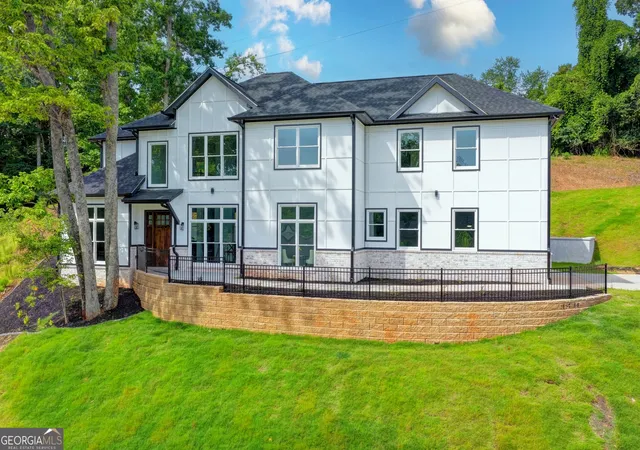 Photo 2 of Single family home for sale at 1238 Bloomsbury Ln, Gainesville, GA 30501 | MLS# 10786091 | Listing updated on 2026-09-18