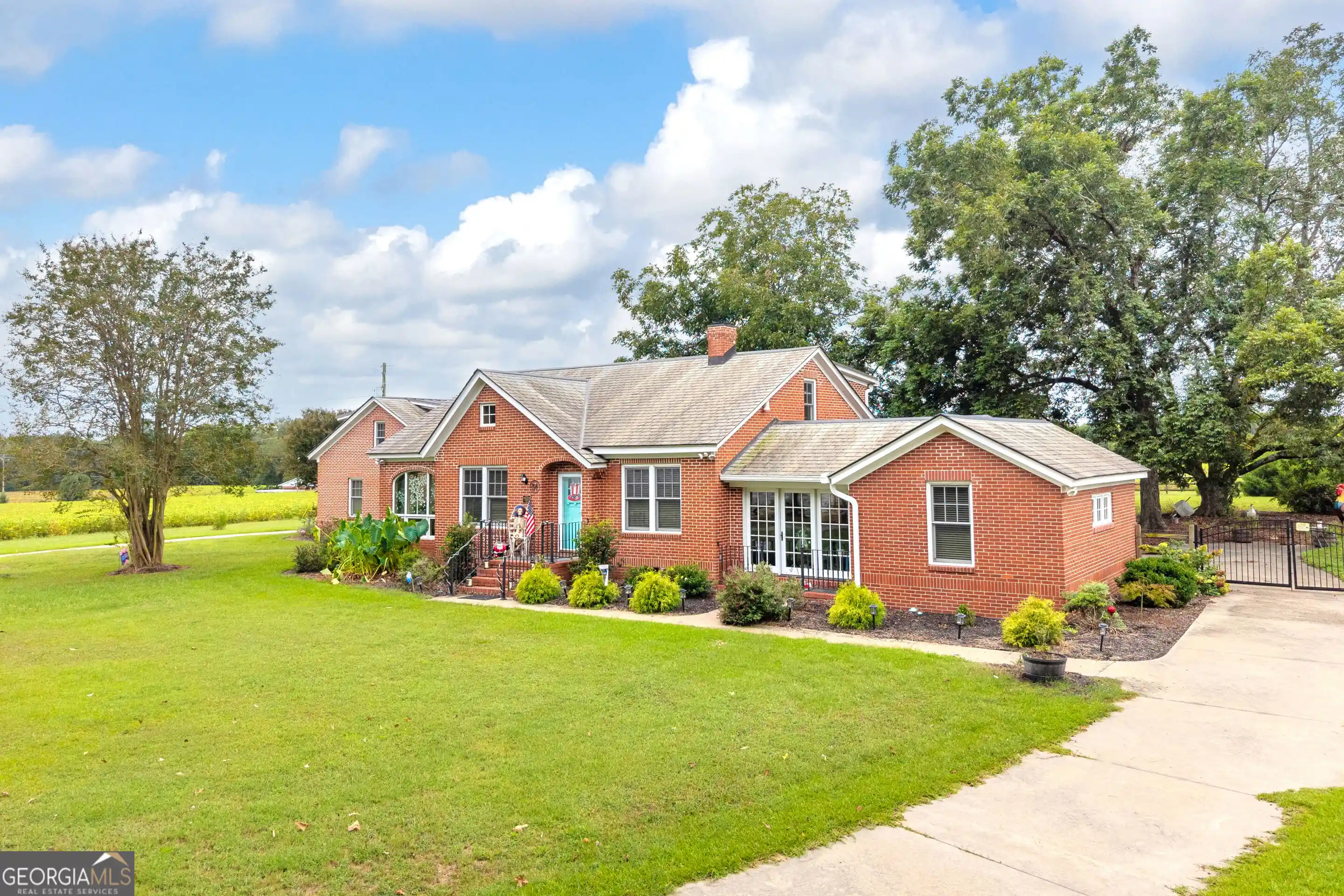 Photo 1 of Single family home for sale at 121 Bailey Pl Rd, Lavonia, GA 30553 | MLS# 10854212 | Listing updated on 2026-10-12