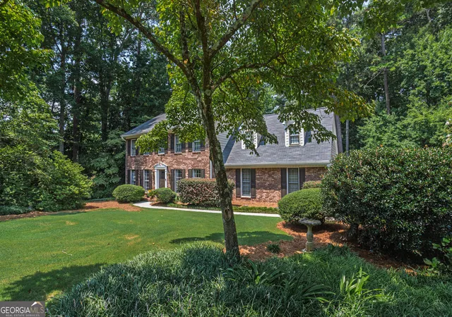 2nd image of 1707 Red Fox Run Sw, Lilburn, GA 30047 | MLS# 10817207