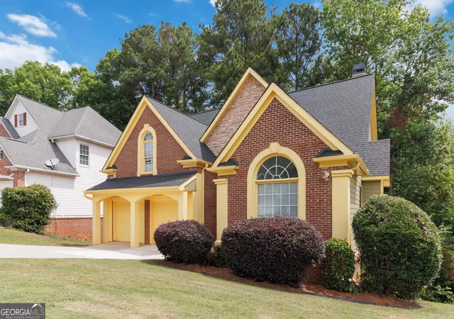 Photo 2 of Single family home for sale at 5673 Eagles Watch, Douglasville, GA 30135 | MLS# 10773656 | Listing updated on 2026-09-12