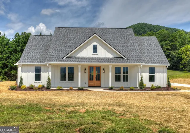 Photo 1 of Single family home for sale at 93 Whisperwood Trl, Blairsville, GA 30512 | MLS# 10835363 | Listing updated on 2026-10-03