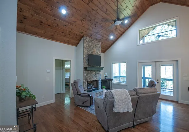 Photo 4 of Sale Pending at 2068 Gallatin Rd, Young Harris, GA 30582 | MLS# 10808573 | Listing updated on 2026-09-14