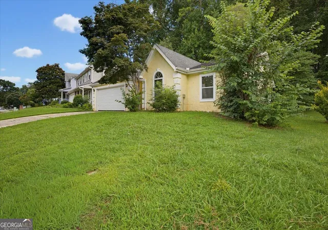 Photo 2 of Single family home for sale at 2710 Waterford Park Dr, Lawrenceville, GA 30044 | MLS# 10823011 | Listing updated on 2026-09-17
