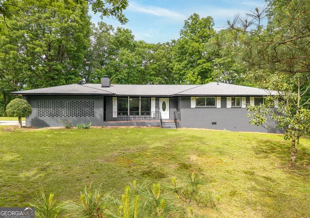 Photo 2 of Single family home for sale at 244 Forest Hl Rd Sw, Dalton, GA 30720 | MLS# 10756479 | Listing updated on 2026-05-29