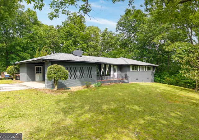 Photo 3 of Single family home for sale at 244 Forest Hl Rd SW, Dalton, GA 30720 | MLS# 10756479 | Listing updated on 2026-05-29