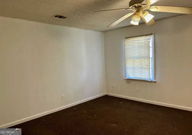 Photo 3 of Townhouse for sale at 7978 Woodlake Dr, Riverdale, GA 30274 | MLS# 10814933 | Listing updated on 2026-09-30