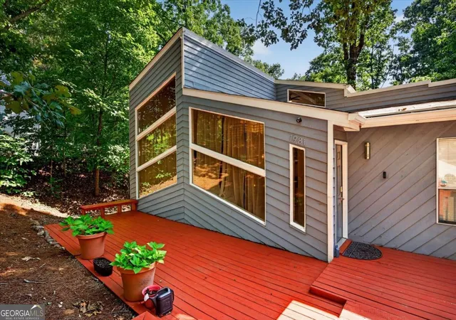 Photo 3 of Single family home for sale at 1981 Kinridge Rd, Marietta, GA 30062 | MLS# 10820151 | Listing updated on 2026-08-31