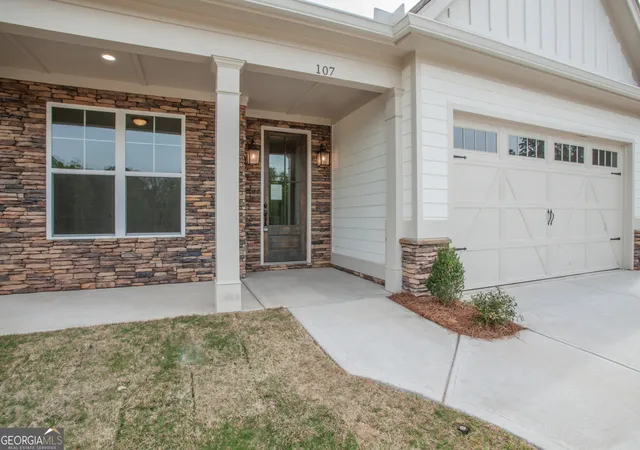 2nd image of 107 Magnolia Ln, Carrollton, GA 30117 | MLS# 10659515