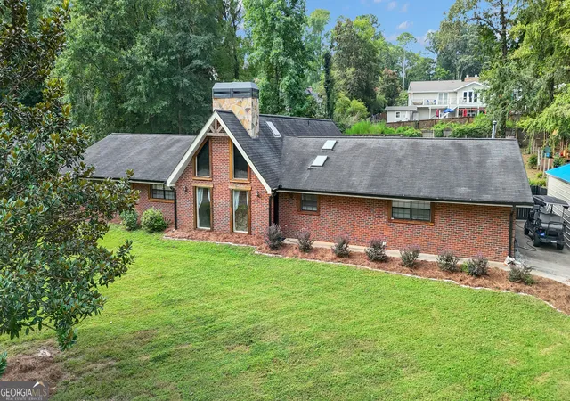 Photo 2 of Single family home for sale at 515 Golf View Dr, Peachtree City, GA 30269 | MLS# 10836149 | Listing updated on 2026-09-14