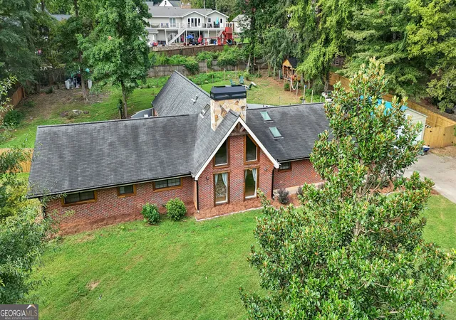 Photo 3 of Single family home for sale at 515 Golf View Dr, Peachtree City, GA 30269 | MLS# 10836149 | Listing updated on 2026-09-14