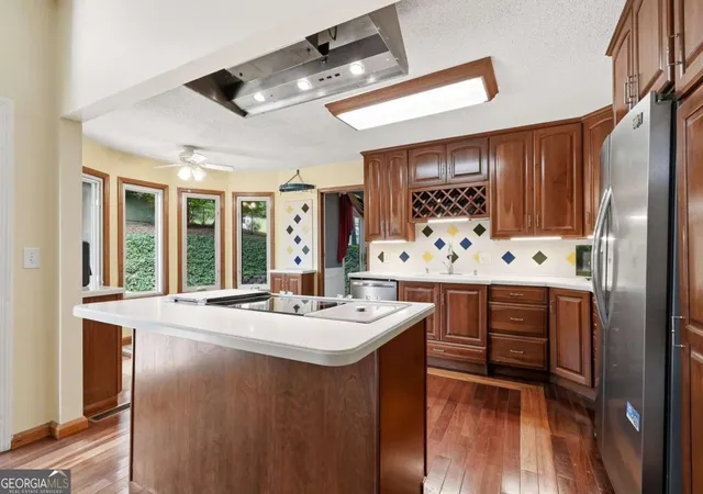 Photo 3 of Single family home for sale at 2033 Riverwood Dr, Gainesville, GA 30501 | MLS# 10791284 | Listing updated on 2026-08-26