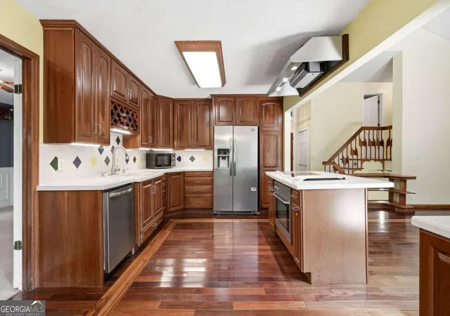 Photo 4 of Single family home for sale at 2033 Riverwood Dr, Gainesville, GA 30501 | MLS# 10791284 | Listing updated on 2026-08-26