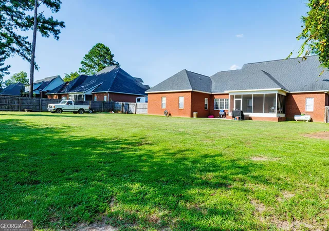 Photo 27 of Single family home for sale at 304 Victoria Cir, Warner Robins, GA 31088 | MLS# 10827599 | Listing updated on 2026-08-31
