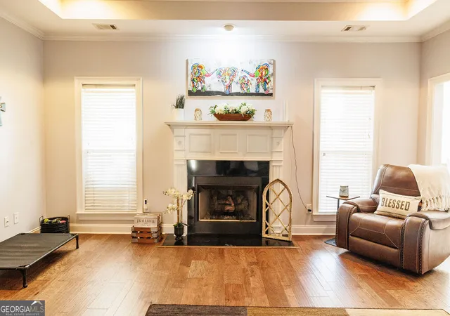Photo 4 of Single family home for sale at 304 Victoria Cir, Warner Robins, GA 31088 | MLS# 10827599 | Listing updated on 2026-10-08