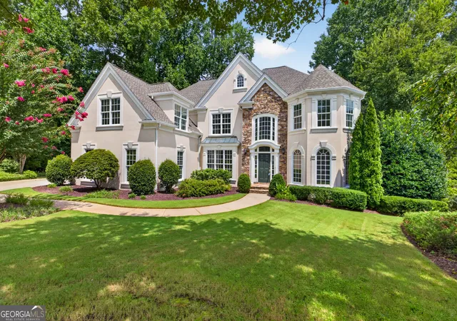 Photo 1 of Sale Pending at 6130 Banbury Ct, Suwanee, GA 30024 | MLS# 10727124 | Listing updated on 2026-09-30