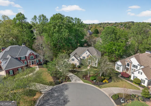 Photo 3 of Sale Pending at 6130 Banbury Ct, Suwanee, GA 30024 | MLS# 10727124 | Listing updated on 2026-09-30