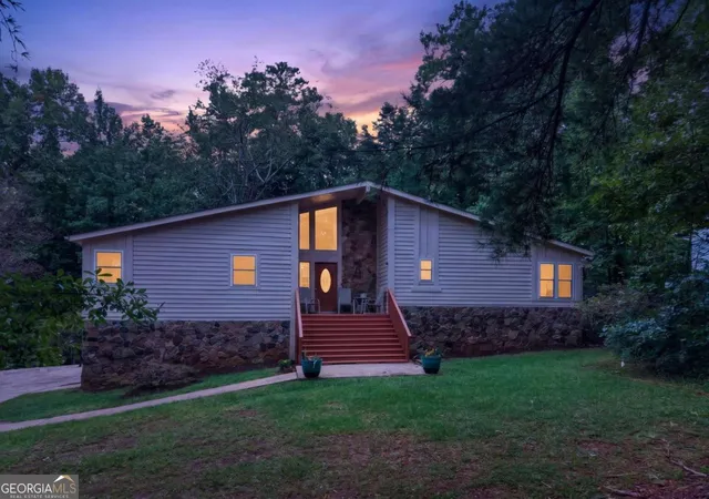 Photo 2 of Single family home for sale at 6715 Live Oak Ln, Douglasville, GA 30135 | MLS# 10824052 | Listing updated on 2026-10-22