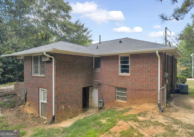 image of 1226 Country Club Rd, Elberton, GA 30635 | MLS# 10827108