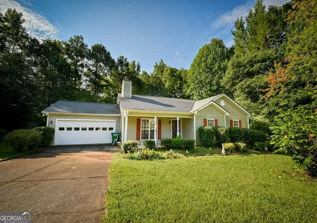 Photo 2 of Single family home for sale at 524 Greenfield Dr, Statham, GA 30666 | MLS# 10825019 | Listing updated on 2026-09-28