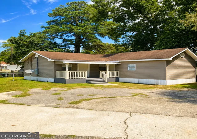 Photo 3 of Multi family home for sale at 316a E Rr St, Pelham, GA 31779 | MLS# 10816739 | Listing updated on 2026-08-14