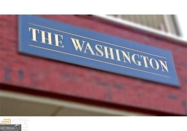 2nd image of 870 Mayson Turner Rd Nw, Atlanta, GA 30314