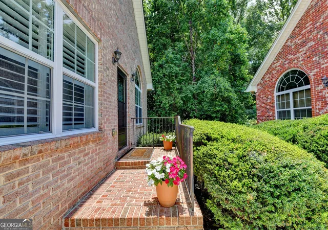 Photo 3 of Condo for sale at 3321 Raes Creek Rd #BLDG 11, Marietta, GA 30008 | MLS# 10801593 | Listing updated on 2026-08-26