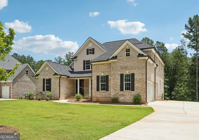 3rd image of 8023 Whitestone Blvd, Douglasville, GA 30135 | MLS# 10780053