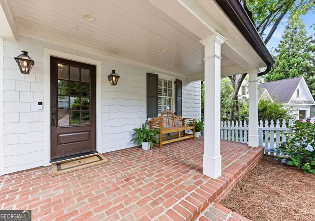 Photo 2 of Mansion for sale at 798 Cherokee Rd, Gainesville, GA 30501 | MLS# 10774238 | Listing updated on 2026-08-18