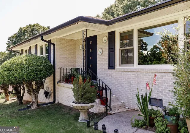 Photo 2 of Sale Pending at 344 Beechwood Dr, Athens, GA 30606 | MLS# 10767115 | Listing updated on 2026-09-21