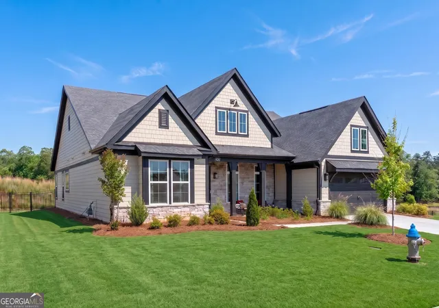 2nd image of 426 Clear Lake Pkwy, Hoschton, GA 30548 | MLS# 10756821
