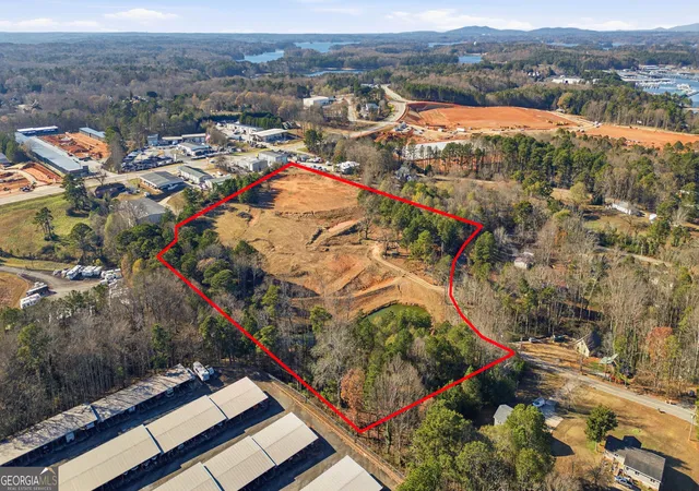 4th image of 3600 Shoreland Dr, Buford, GA 30518 | MLS# 10658041