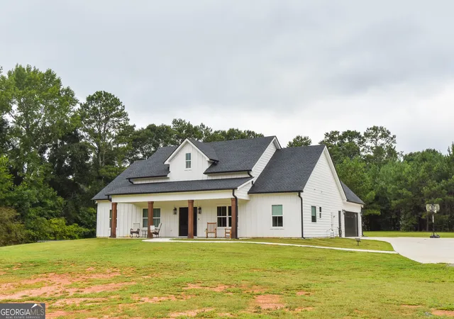 Photo 1 of Single family home for sale at 4355 Ga Hwy 109, Molena, GA 30258 | MLS# 10811249 | Listing updated on 2026-09-02