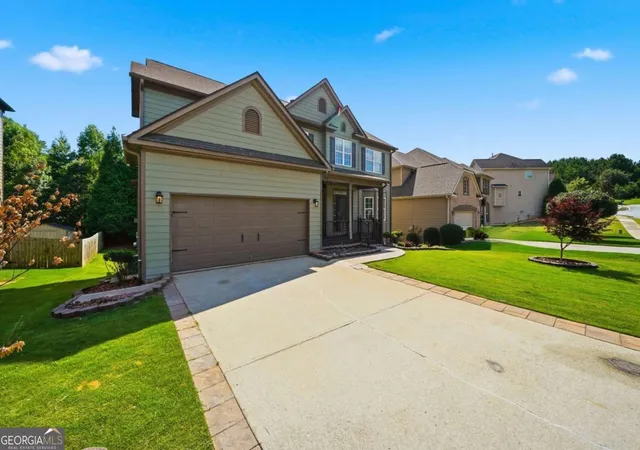 Photo 3 of Sale Pending at 2991 Olde Tabby Dr, Douglasville, GA 30135 | MLS# 10795278 | Listing updated on 2026-09-10