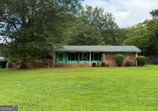 Photo 3 of Single family home for sale at 2935 Heather Dr, Atlanta, GA 30344 | MLS# 10789932 | Listing updated on 2026-08-07