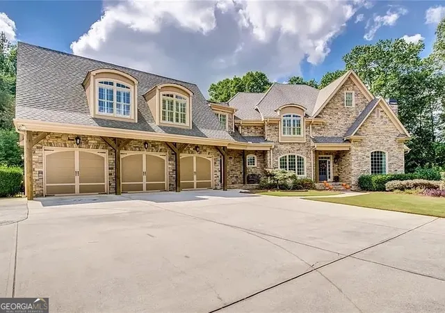 2nd image of 4740 Highland Point Dr, Auburn, GA 30011 | MLS# 10814736