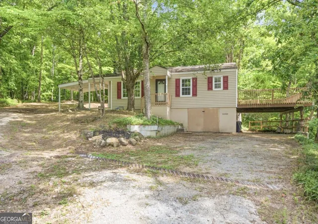 Photo 1 of Sale Pending at 2250 Cave Spring Rd Sw, Rome, GA 30161 | MLS# 10812699 | Listing updated on 2026-09-08