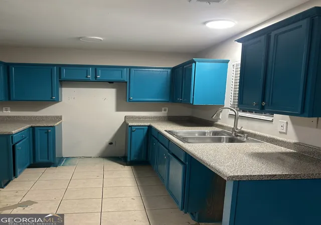 Photo 3 of Townhouse for sale at 944 Old Mill Pt #A, Monroe, GA 30655 | MLS# 10817119 | Listing updated on 2026-09-01