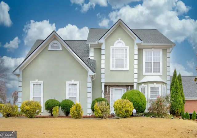 Photo 2 of Single family home for sale at 729 River Brg Dr, Lawrenceville, GA 30046 | MLS# 10827957 | Listing updated on 2026-09-18