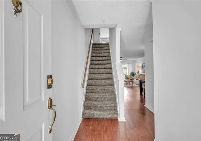 Listing Photo 4 - Condo for sale in building located at 3005 River Dr, Savannah, GA 31404 - Unit #302