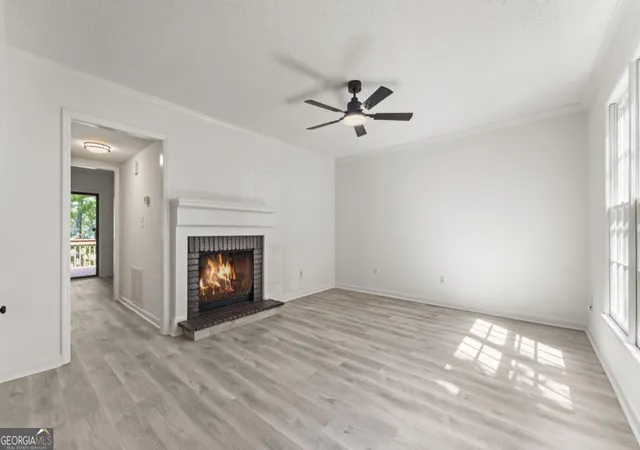 Listing Photo 5 - Condo for sale in building located at 2387 Northlake Ct NE, Atlanta, GA 30345