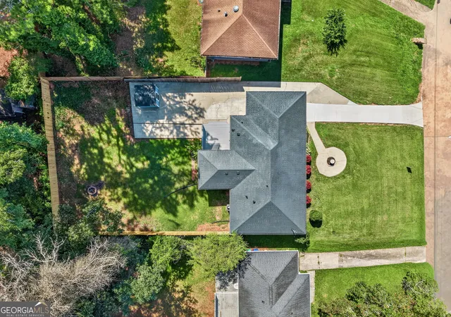 Photo 4 of Single family home for sale at 1988 Mark Trl, Decatur, GA 30032 | MLS# 10826299 | Listing updated on 2026-09-25
