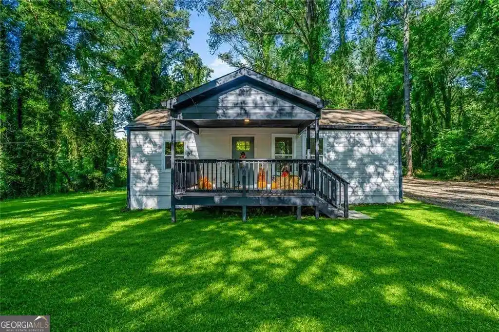 Photo 1 of Single family home for sale at 2841 Waters Rd Sw, Atlanta, GA 30354 | MLS# 10867074 | Listing updated on 2026-10-19