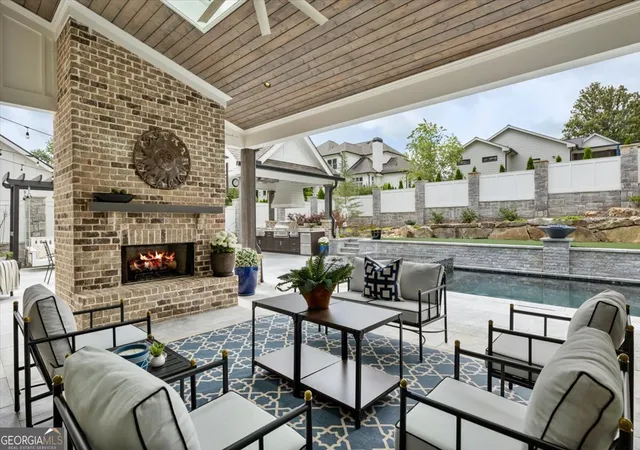 3rd image of 212 Brooke Dr, Alpharetta, GA 30009 | MLS# 10786592