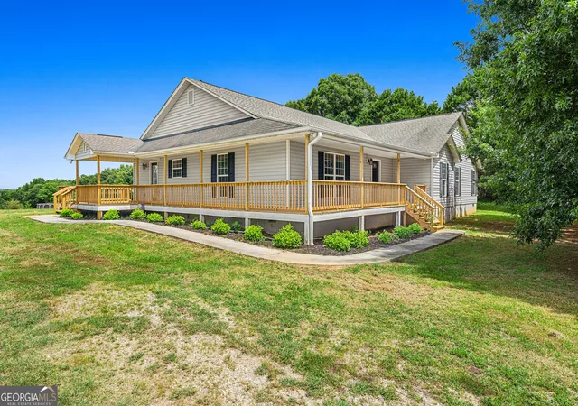Single family home for sale at 3030 Pulliam Ml Rd NW, Dewy Rose, GA 30634 | MLS# 10812821