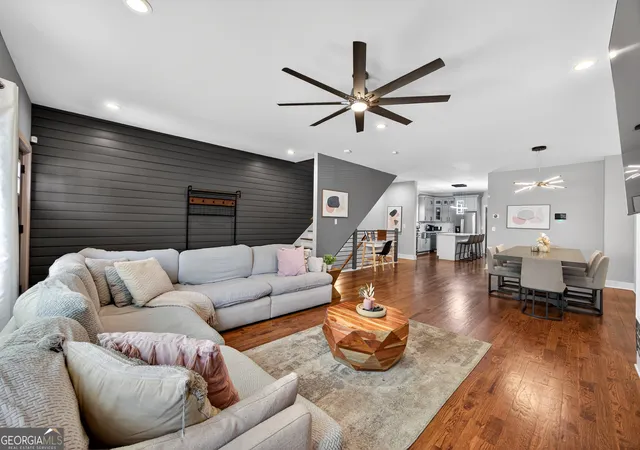 3rd image of 160 Se Vanira Ave Se # A, Atlanta, GA 30315 | MLS# 10768478