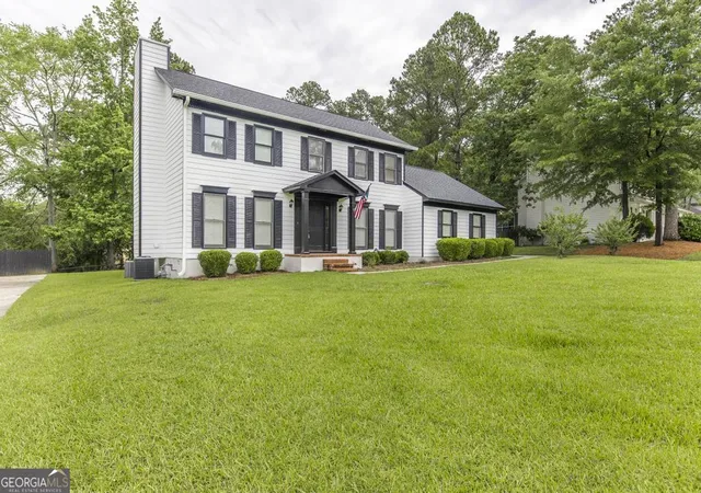 Photo 2 of Sale Pending at 757 Silver Springs Dr, Macon, GA 31210 | MLS# 10529414 | Listing updated on 2026-01-02