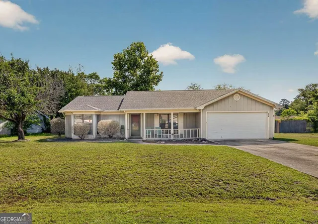 Homes for sale in Saint Marys, GA | 504 Somerset Road, Saint Marys, GA 31558 | MLS# 10781275